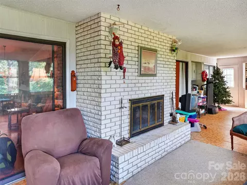 Exterior - 484 Briar Patch Ln, Saluda, NC 28773 photo 3 of 7