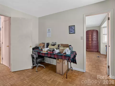 Bedroom - 484 Briar Patch Ln, Saluda, NC 28773 photo 3 of 7