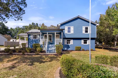 309 Catawba N Cir N, Matthews, NC 28104