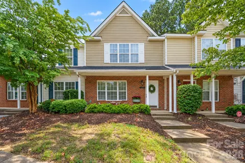 109 Summerwood Dr, Mooresville, NC 28117
