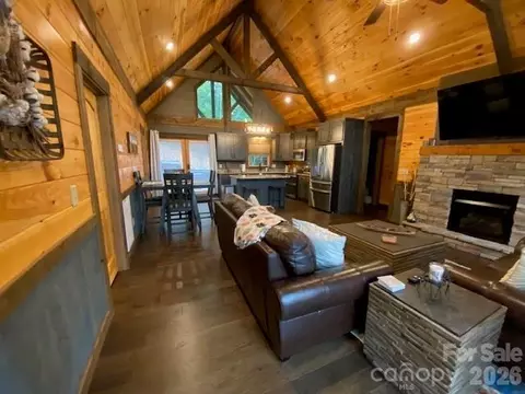 Living - 50 Devin Dr, Murphy, NC 28906 photo 2 of 2