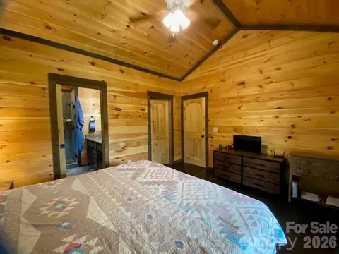 Bedroom - 50 Devin Dr, Murphy, NC 28906 photo 4 of 7