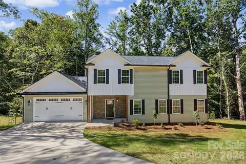 181 Meadowlark Ln, Statesville, NC 28625