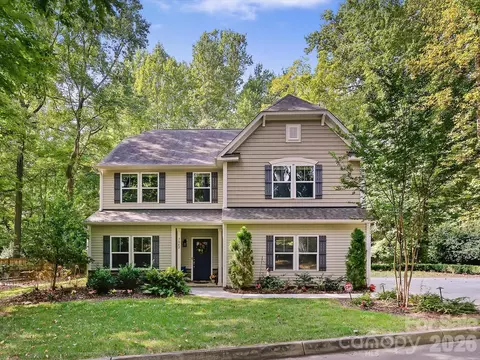 7042 Morganford Rd, Charlotte, NC 28211