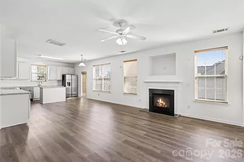 1530 Big Leaf Dr, Charlotte, NC 28262