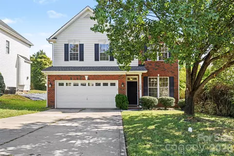 1530 Big Leaf Dr, Charlotte, NC 28262