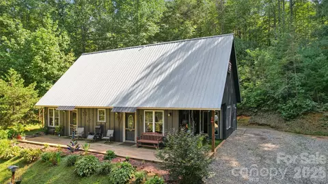 488 Hollywood Rd, Moravian Falls, NC 28654