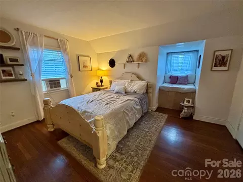 Bedroom - 707 W Barr St, Lancaster, SC 29720 photo 5 of 7