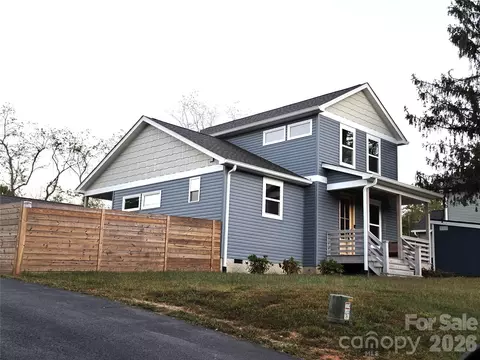 34 Gudger Rd, Candler, NC 28715