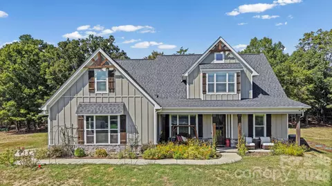 9435 Oak Grove Rd # B, Stanfield, NC 28163