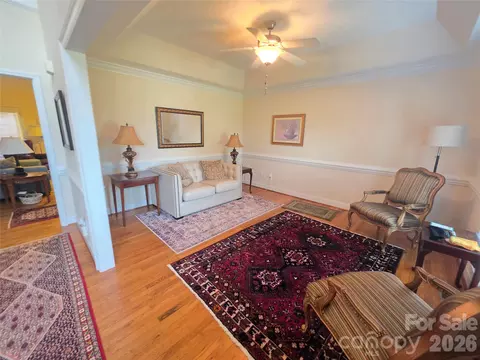 Living - 408 5th Ne Ave NE, Conover, NC 28613 photo 1 of 4