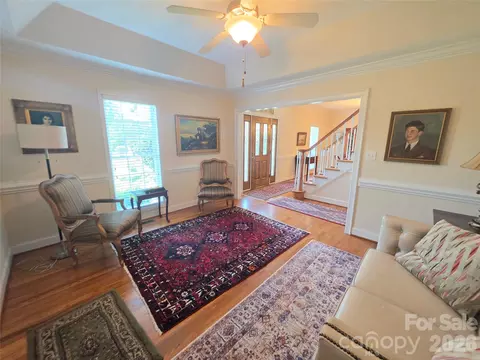 Living - 408 5th Ne Ave NE, Conover, NC 28613 photo 2 of 4