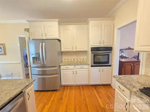 Kitchen - 408 5th Ne Ave NE, Conover, NC 28613 photo 2 of 4