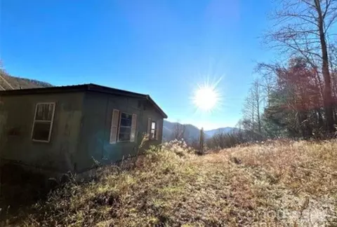 108 Lanning Rd, Clyde, NC 28721 photo 11