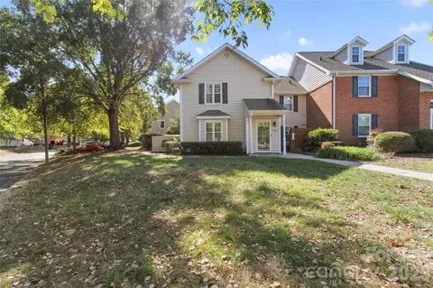 9328 S Vicksburg Park S Ct S, Charlotte, NC 28210
