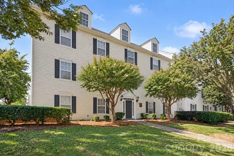 3845 Carl Parmer Dr, Harrisburg, NC 28075