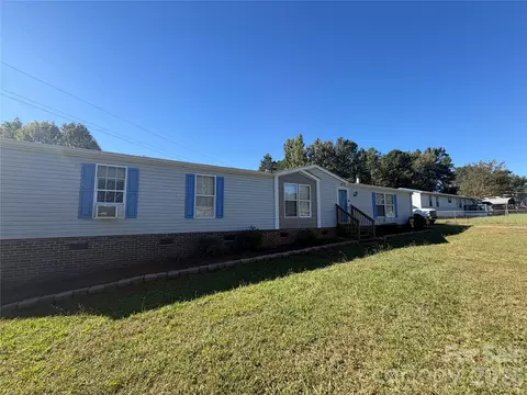4009 Chestnut Woods Dr, Kings Mountain, NC 28086