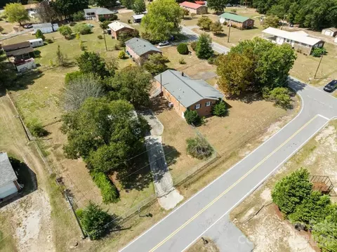 View/Area - 630 E Pigg St, Pageland, SC 29728 photo 4 of 5