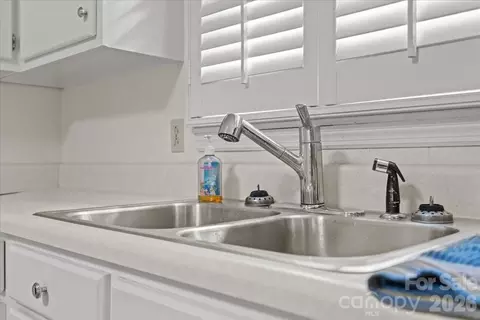 Kitchen - 630 E Pigg St, Pageland, SC 29728 photo 3 of 3