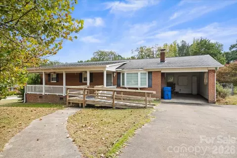 Exterior - 630 E Pigg St, Pageland, SC 29728 photo 4 of 4