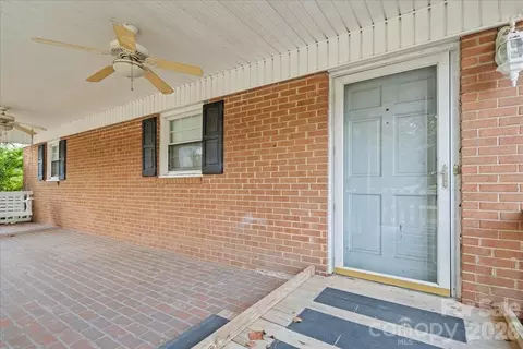 Exterior - 630 E Pigg St, Pageland, SC 29728 photo 1 of 4