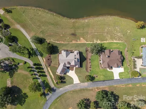 View/Area - 978 Mapleton Ln, Columbus, NC 28722 photo 2 of 3