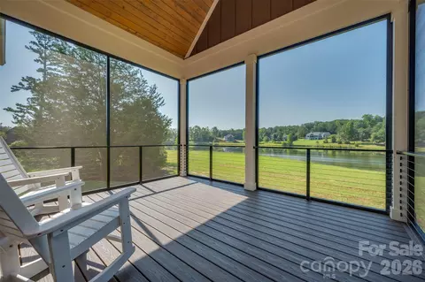 Exterior - 978 Mapleton Ln, Columbus, NC 28722 photo 5 of 7