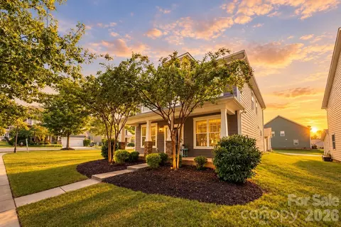 2015 Kensley Dr, Waxhaw, NC 28173