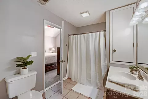Bath - 7742 Red Robin Trl, Denver, NC 28037 photo 1 of 4