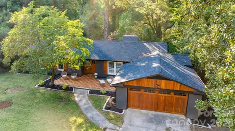 508 Berkshire Dr, Statesville, NC 28677