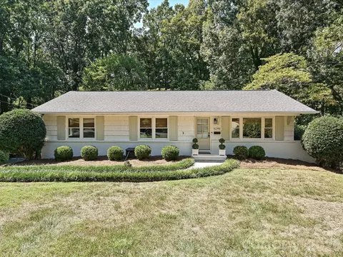 6246 Candlewood Dr, Charlotte, NC 28210