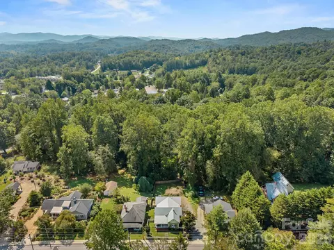 View/Area - 541 W Probart St, Brevard, NC 28712 photo 2 of 2