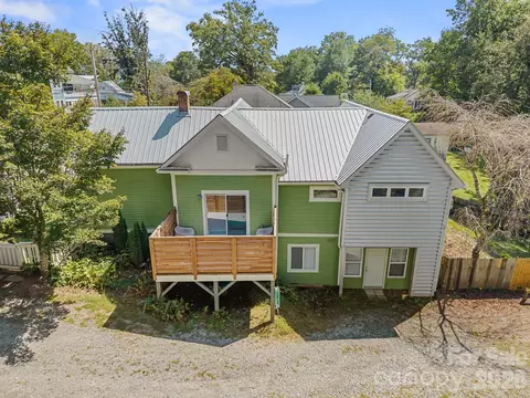 Exterior - 541 W Probart St, Brevard, NC 28712 photo 9 of 13