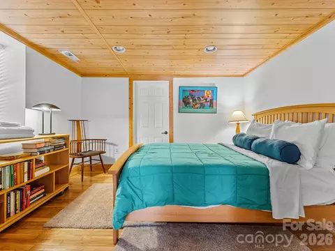 Bedroom - 541 W Probart St, Brevard, NC 28712 photo 5 of 6