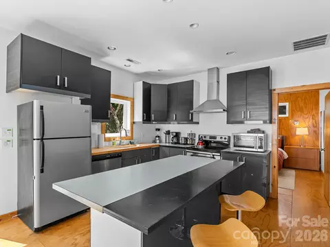 Kitchen - 541 W Probart St, Brevard, NC 28712 photo 5 of 7