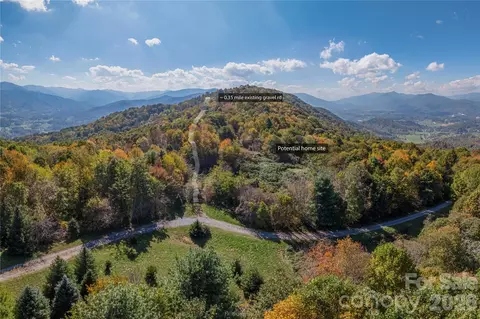 Windaleir Lane, Waynesville, NC 28786