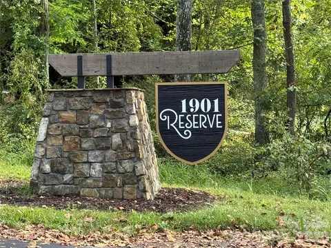 000 Reserve 10 Way #10, Hendersonville, NC 28792