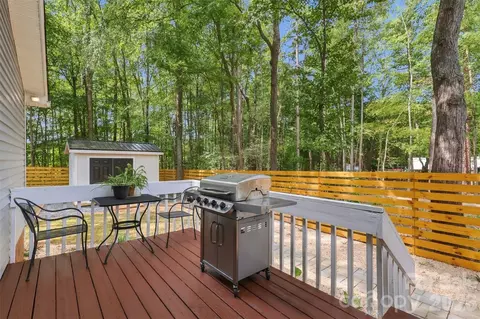 Exterior - 3000 Faircroft Way, Monroe, NC 28110 photo 3 of 5