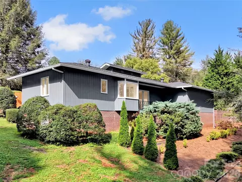 354 Woodside Cir, Waynesville, NC 28786