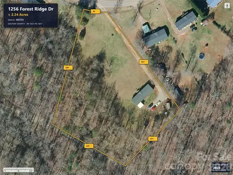 1256 Forest Ridge Dr, Bessemer City, NC 28016