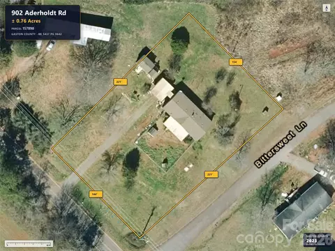 902 Aderholdt Rd, Lincolnton, NC 28092
