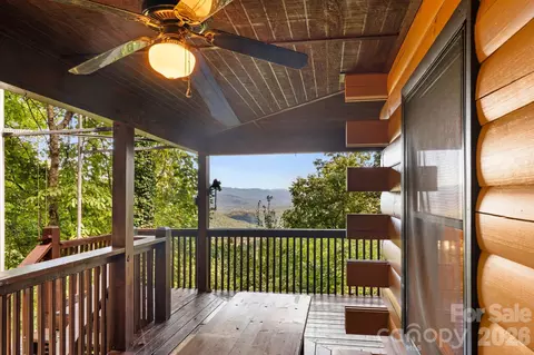 355 Oak Ridge Ln, Whittier, NC 28789