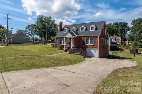 201 Cleveland Ave, Kings Mountain, NC 28086