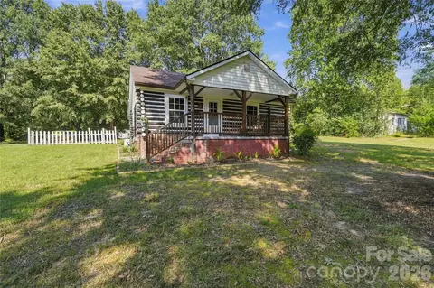Exterior - 114 Beacon Hill Rd, Ellenboro, NC 28040 photo 2 of 7