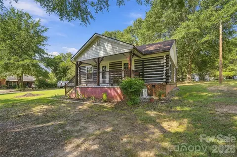 Exterior - 114 Beacon Hill Rd, Ellenboro, NC 28040 photo 5 of 7