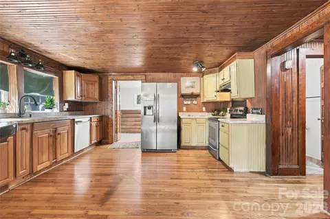 Kitchen - 114 Beacon Hill Rd, Ellenboro, NC 28040 photo 3 of 3