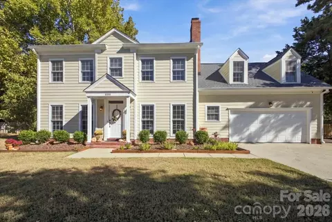 8600 Beeswood Dr, Charlotte, NC 28277