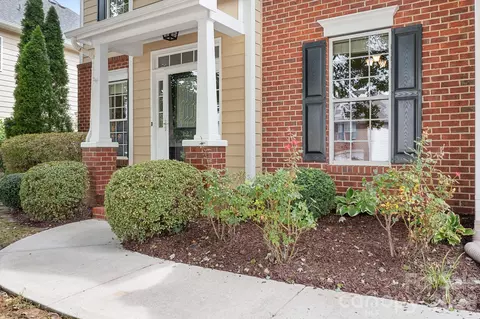 121 Middleton Pl, Mooresville, NC 28117
