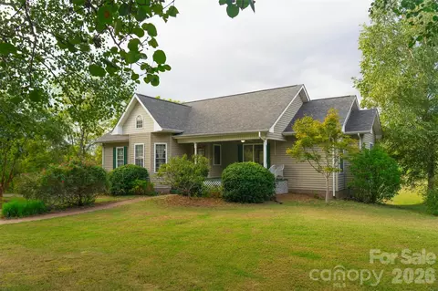 155 4th Ne Ave NE, Catawba, NC 28609