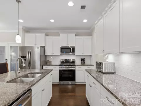 Kitchen - 859 Pennington Dr, Lancaster, SC 29720 photo 2 of 5